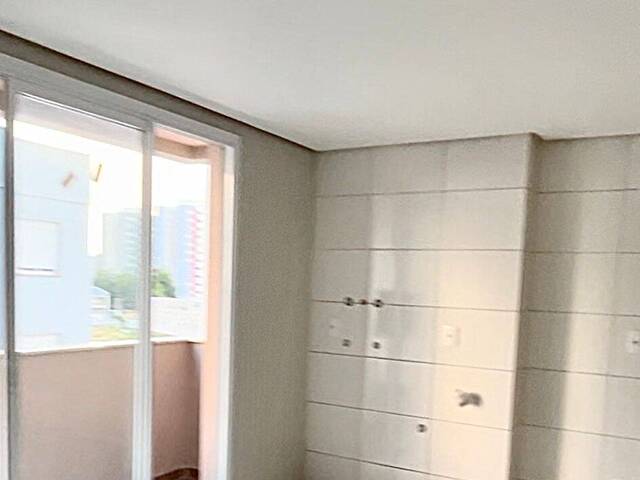 Apartamento para Venda em Caxias do Sul - 4