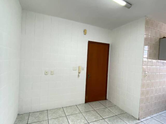 #180 - Apartamento para Venda em Caxias do Sul - RS