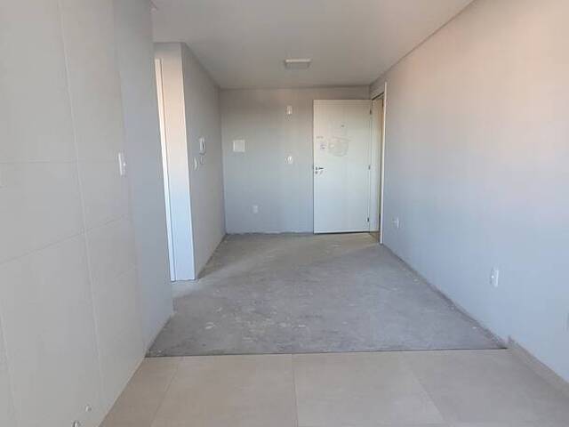 #299 - Apartamento para Venda em Caxias do Sul - RS