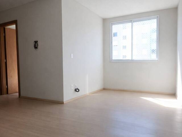 #300 - Apartamento para Venda em Caxias do Sul - RS