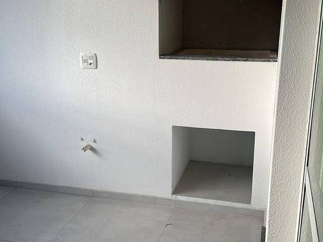 Apartamento para Venda em Caxias do Sul - 4